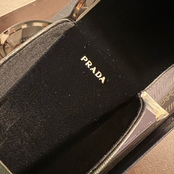 NWOT - authentic Prada sunglasses - Picture 6 of 9